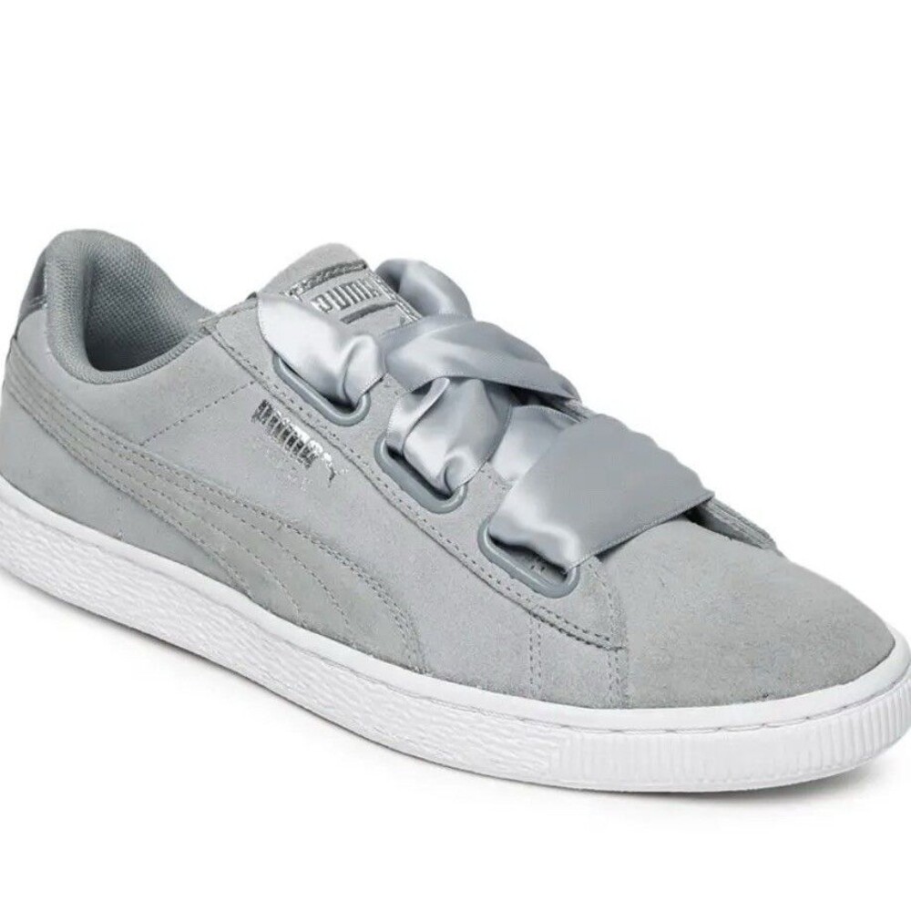 PUMA Heart Safari Women’s size U.S. 9 Suede